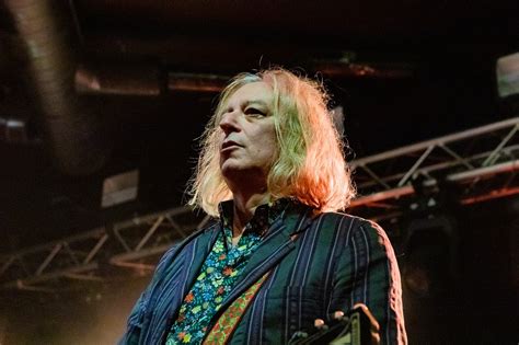 peter buck wife chloe johnson